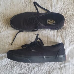 Vans Black Low-Top Canvas Sneakers